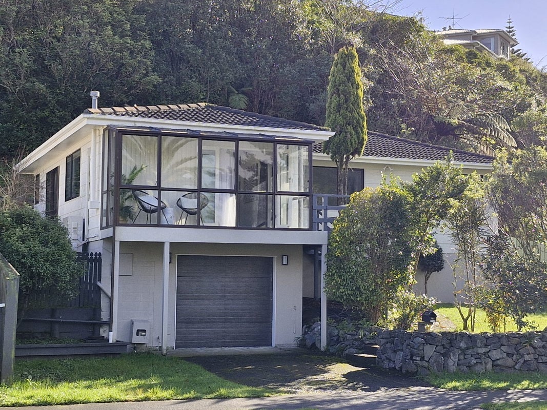 253 Major Drive, Kelson, Lower Hutt, Wellington - Carousel 1