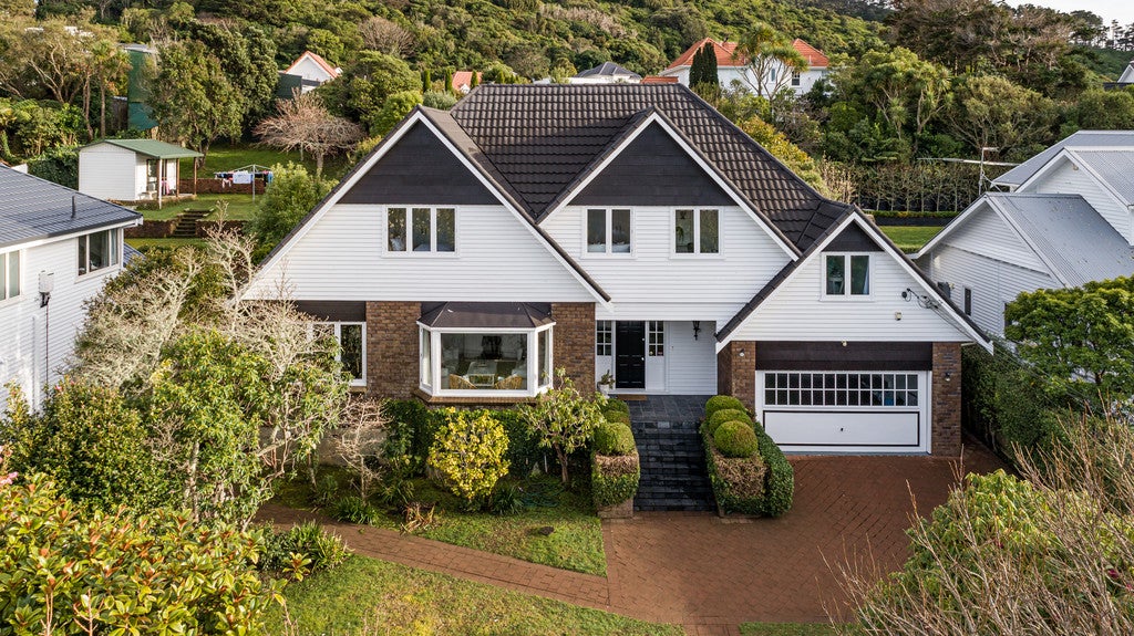 58 Homewood Avenue, Karori, Wellington - Carousel 1