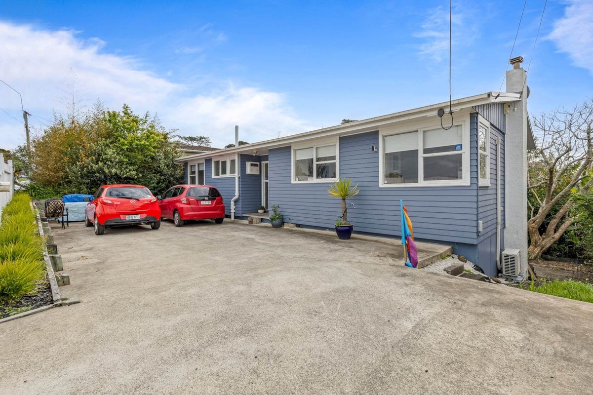 105 Sunrise Avenue, Murrays Bay, Auckland - Carousel 1