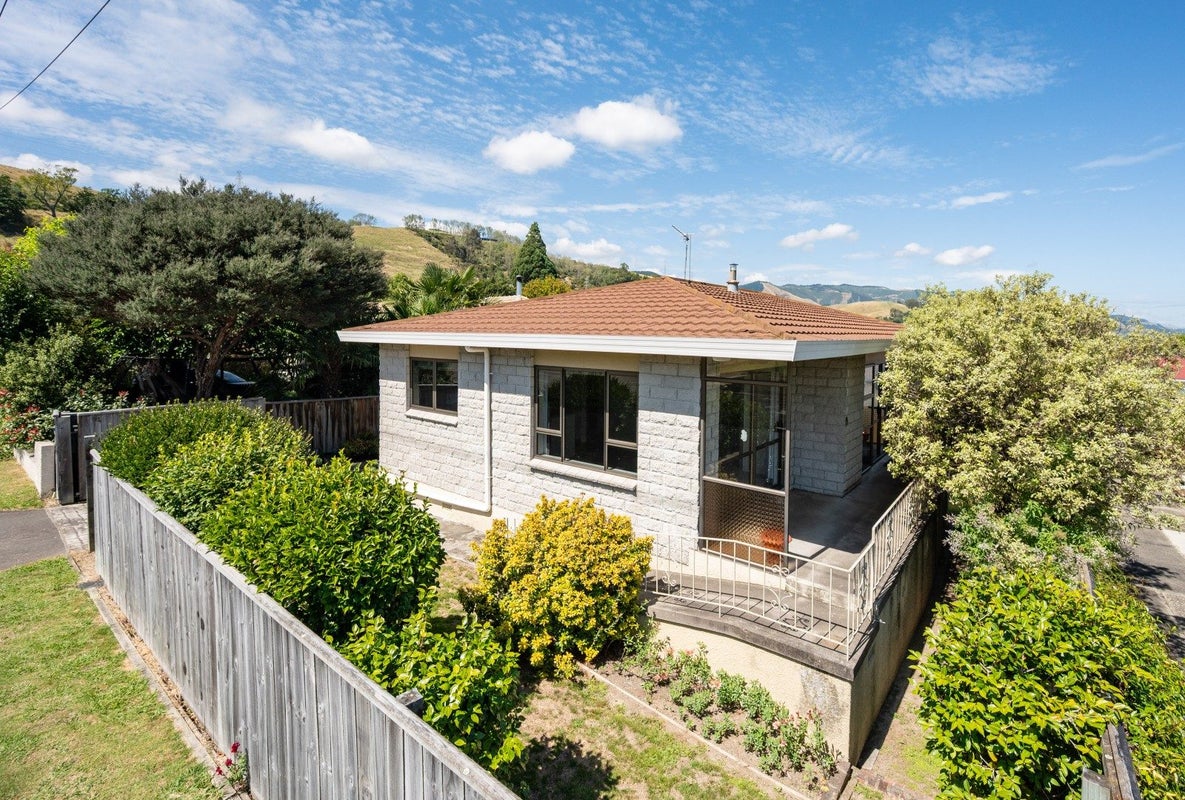 270 Songer Street, Stoke, Nelson - Carousel 1