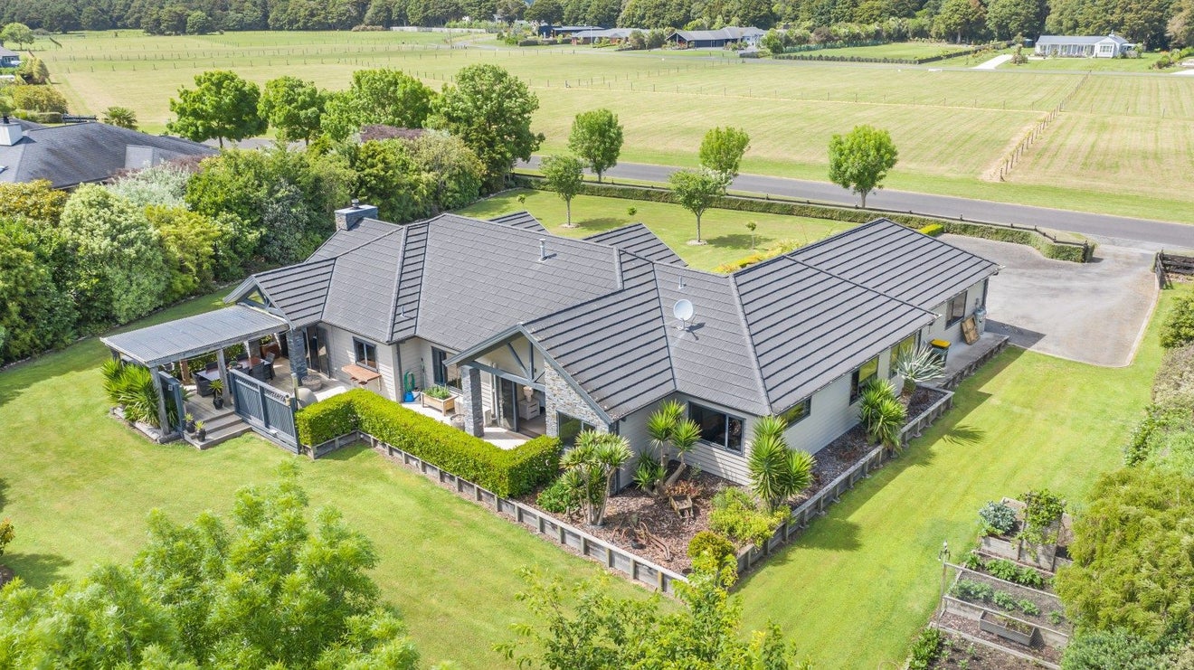 36 St Laurent Way, Ohau, Levin - Carousel 1