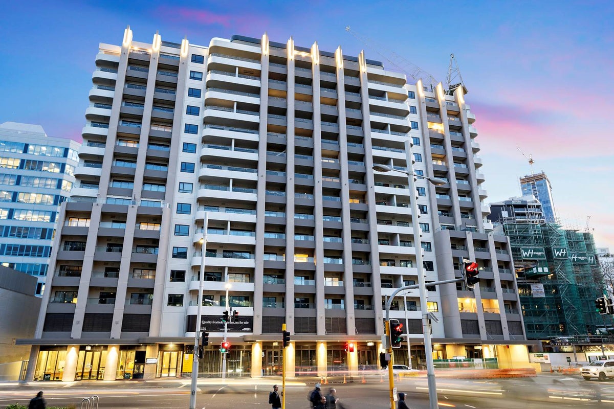 411/47 Beach Road, Auckland Central, Auckland - Carousel 1