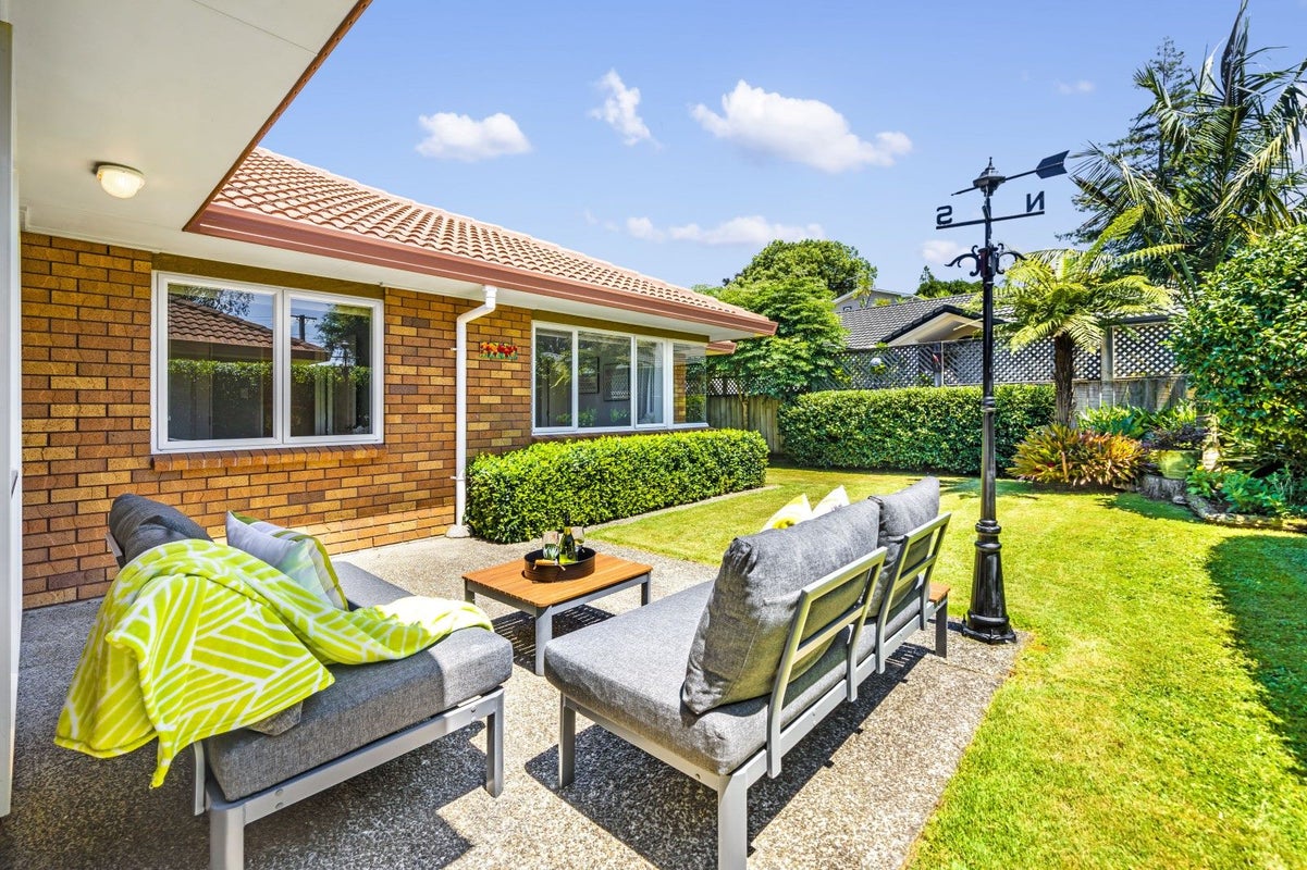 2/8 Erson Avenue, Royal Oak, Auckland - Carousel 2