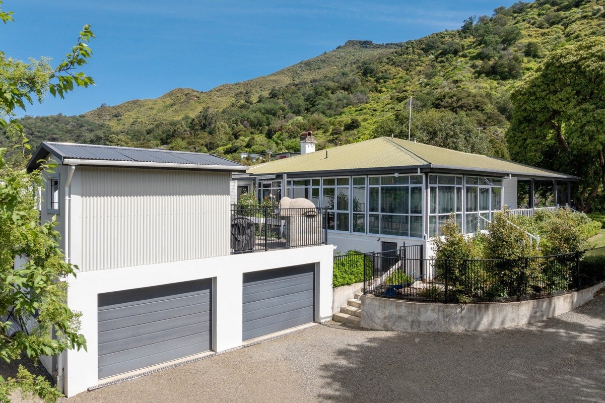 30 Main Road, Havelock, Havelock - Carousel 1