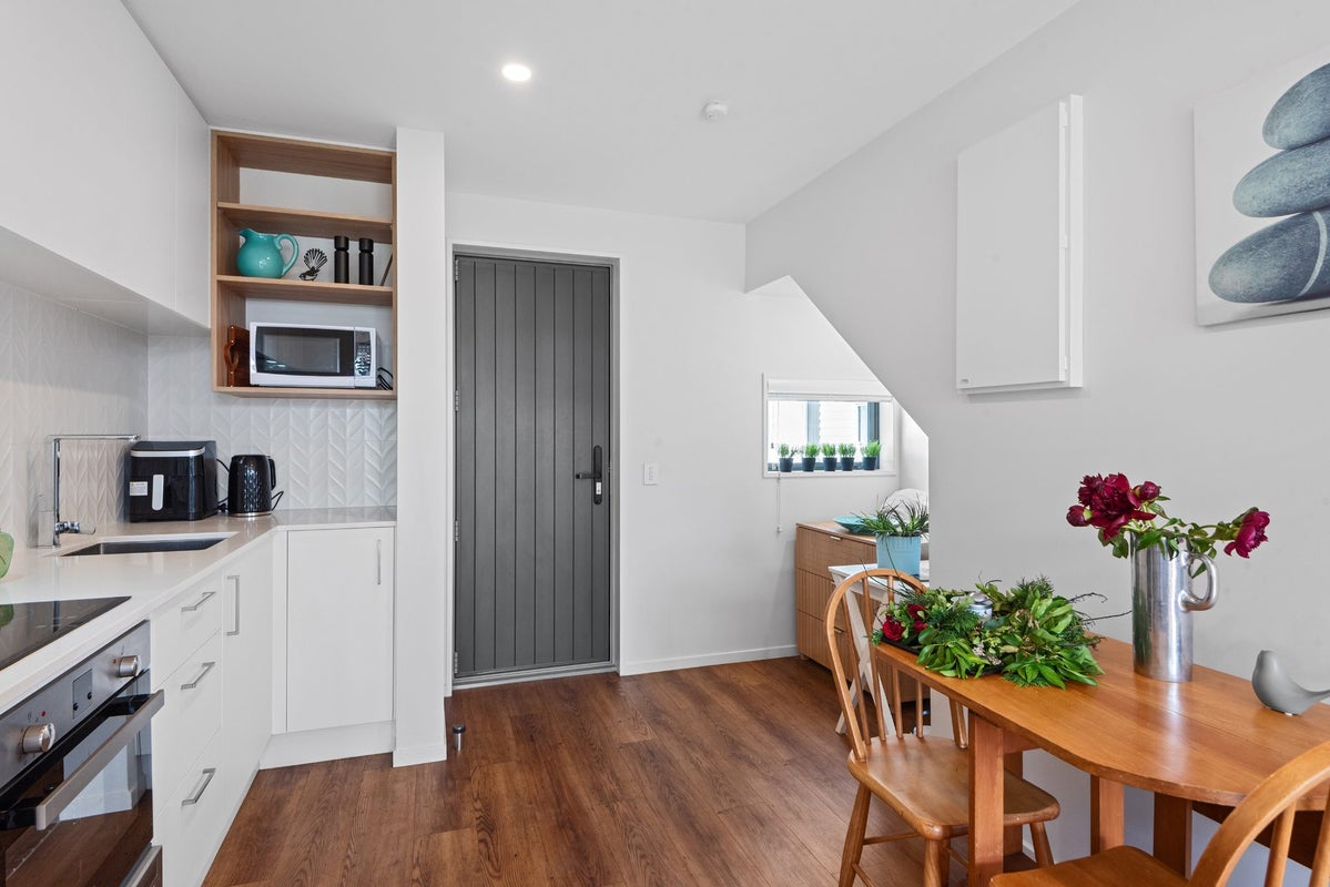 10/29 Bampton Street, Burwood, Christchurch - Carousel 11