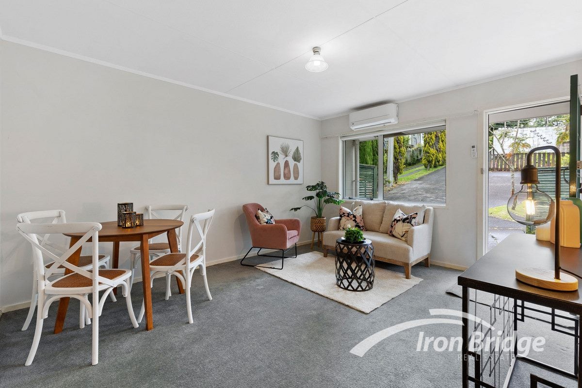 1/17 Cresta Avenue, Beach Haven, Auckland - Carousel 2