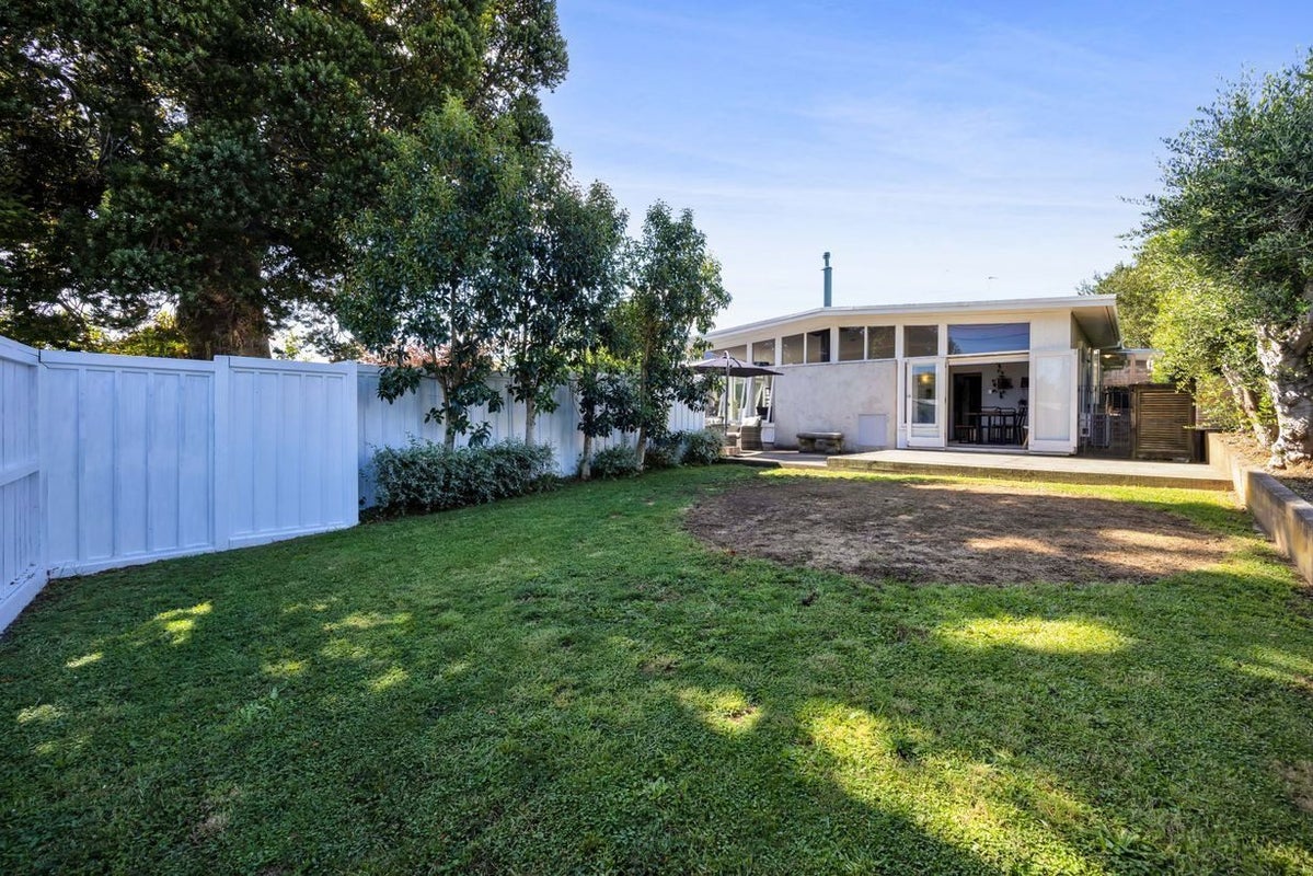 59 Doralto Road, Frankleigh Park, New Plymouth - Carousel 19