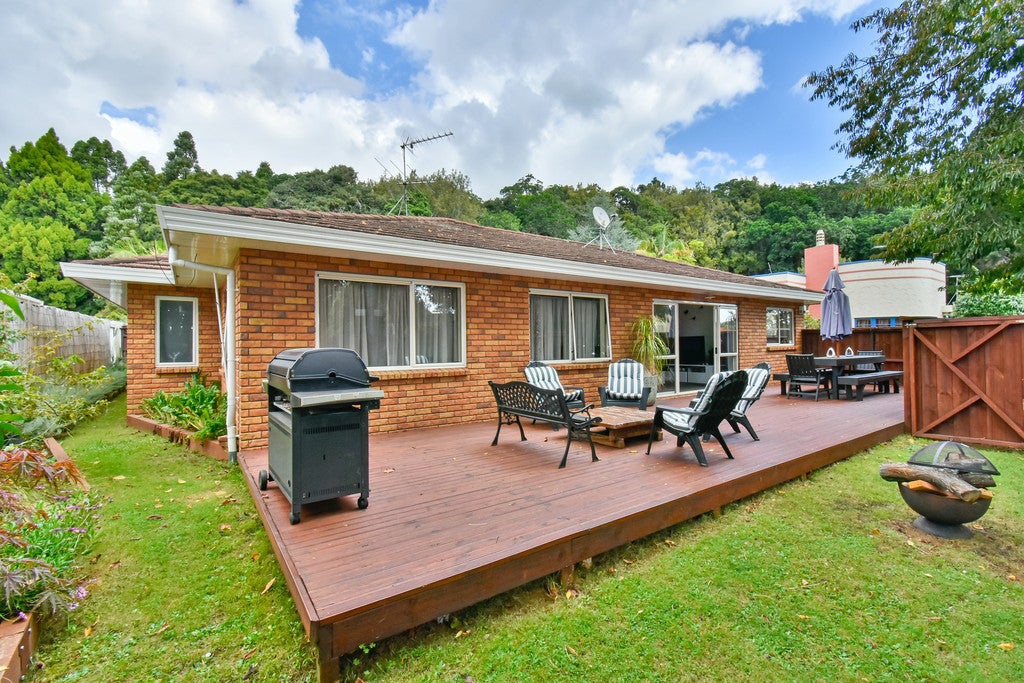8A Beach Road, Pahurehure, Papakura - Carousel 1