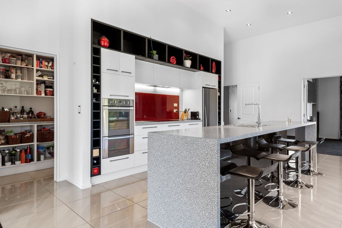 24 Globe Bay Drive, Templeton, Christchurch - Carousel 2