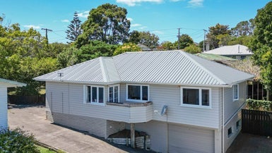 1/84 West Coast Road, Glen Eden, Auckland - Carousel 1
