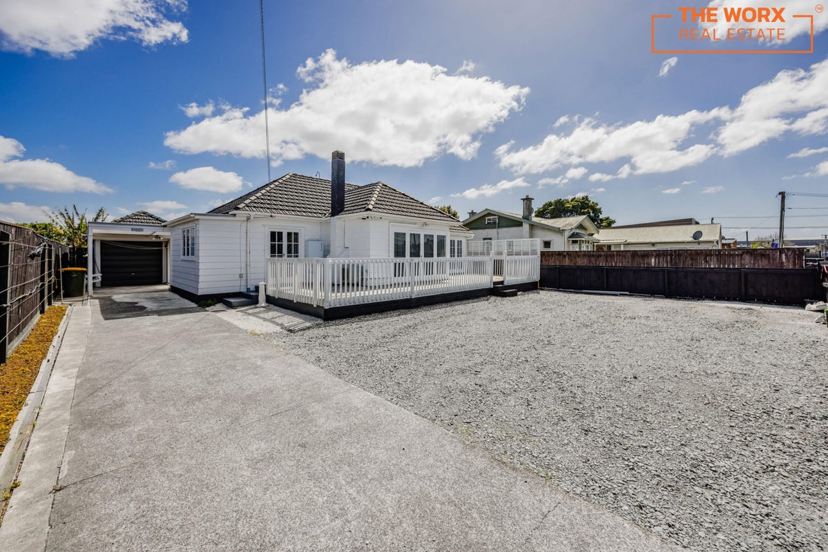 28 Driver Road, Mangere East, Manukau City, Auckland - Carousel 1