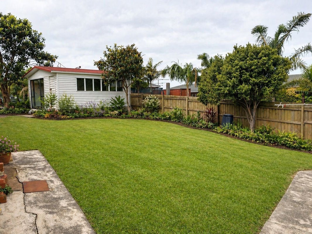 2 Wyoming Avenue, Murrays Bay, Auckland - Carousel 12