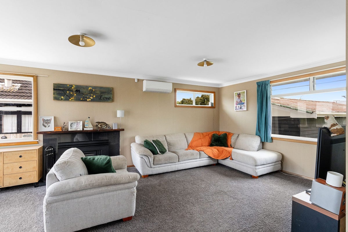 2 Quinn Road, Levin, Levin - Carousel 2