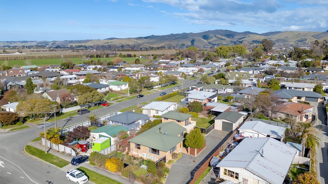 126 Budge Street, Riversdale, Blenheim - Carousel 26
