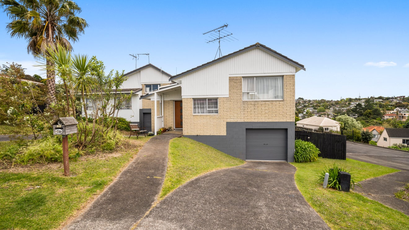 2/6 Finchley Road, Torbay, Auckland - Carousel 1