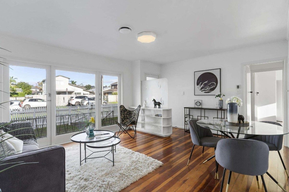 5 Middlesex Road, Waterview, Auckland - Carousel 1
