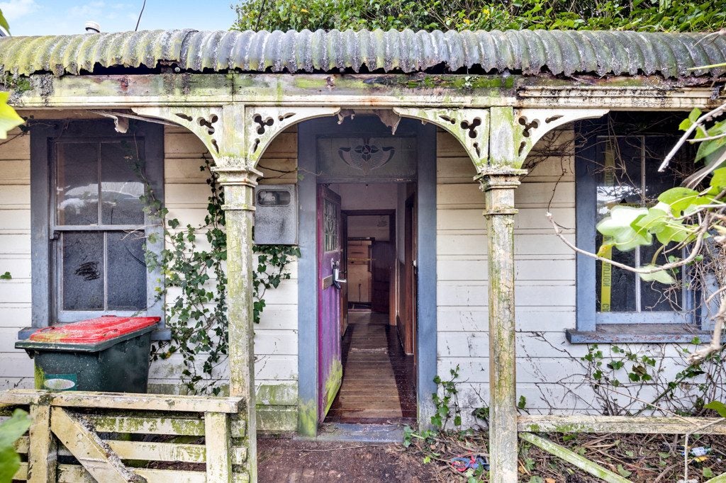 42 Hanover Street, Wadestown, Wellington - Carousel 2