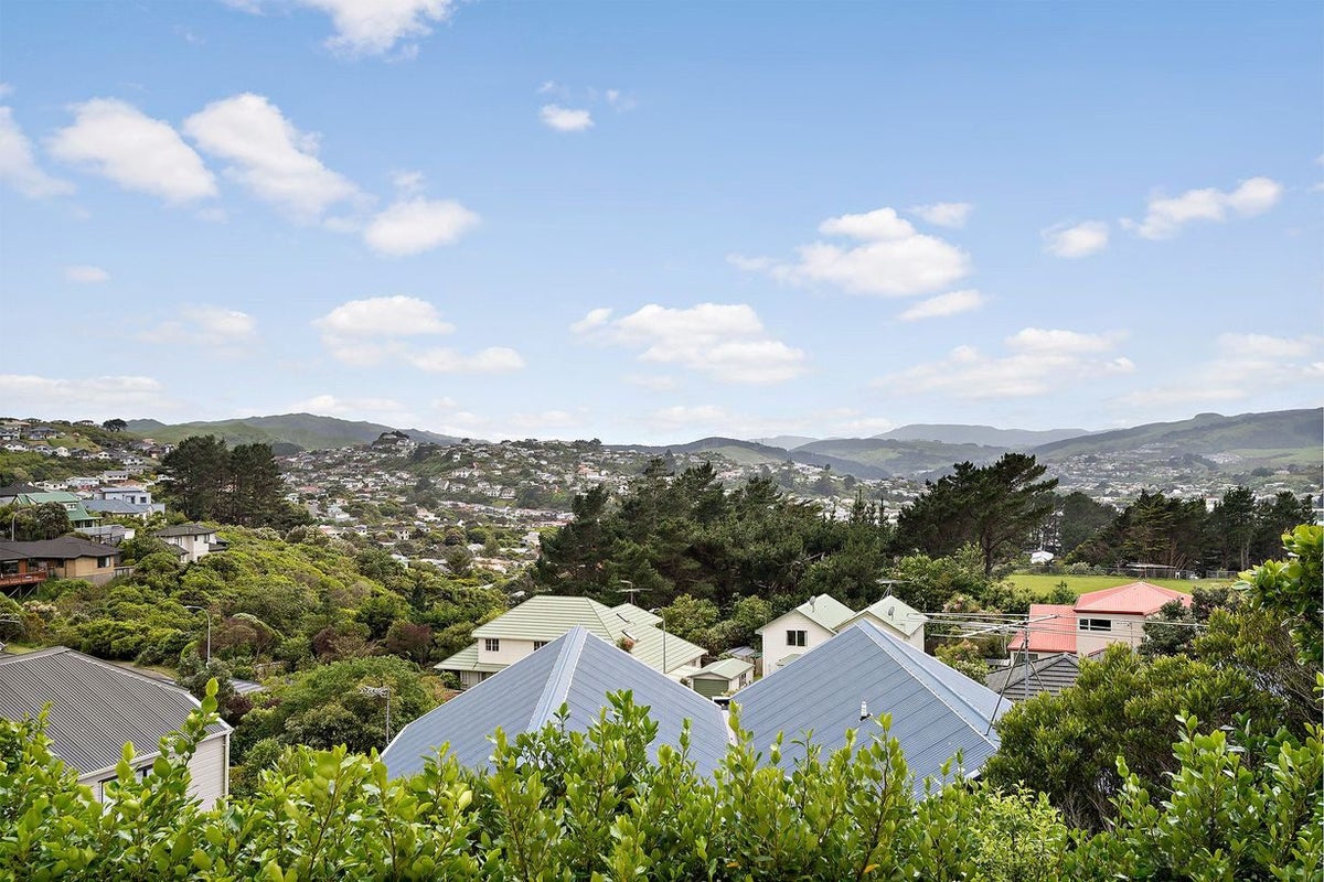 2/14 Bandipur Terrace, Broadmeadows, Wellington - Carousel 2