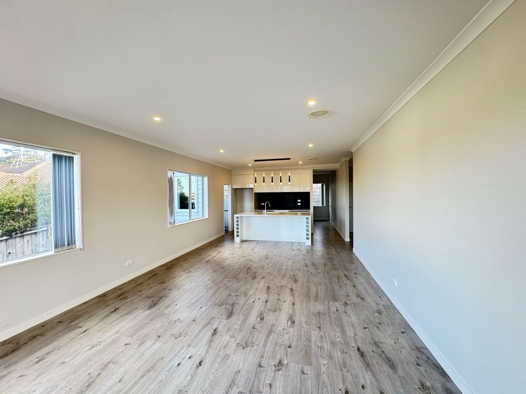 18 Taurikura Way, Fairview Heights, Auckland - Carousel 2