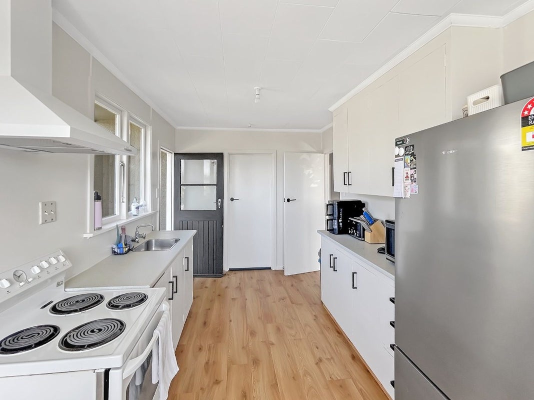 28 Henderson Street, Kingswell, Invercargill - Carousel 1