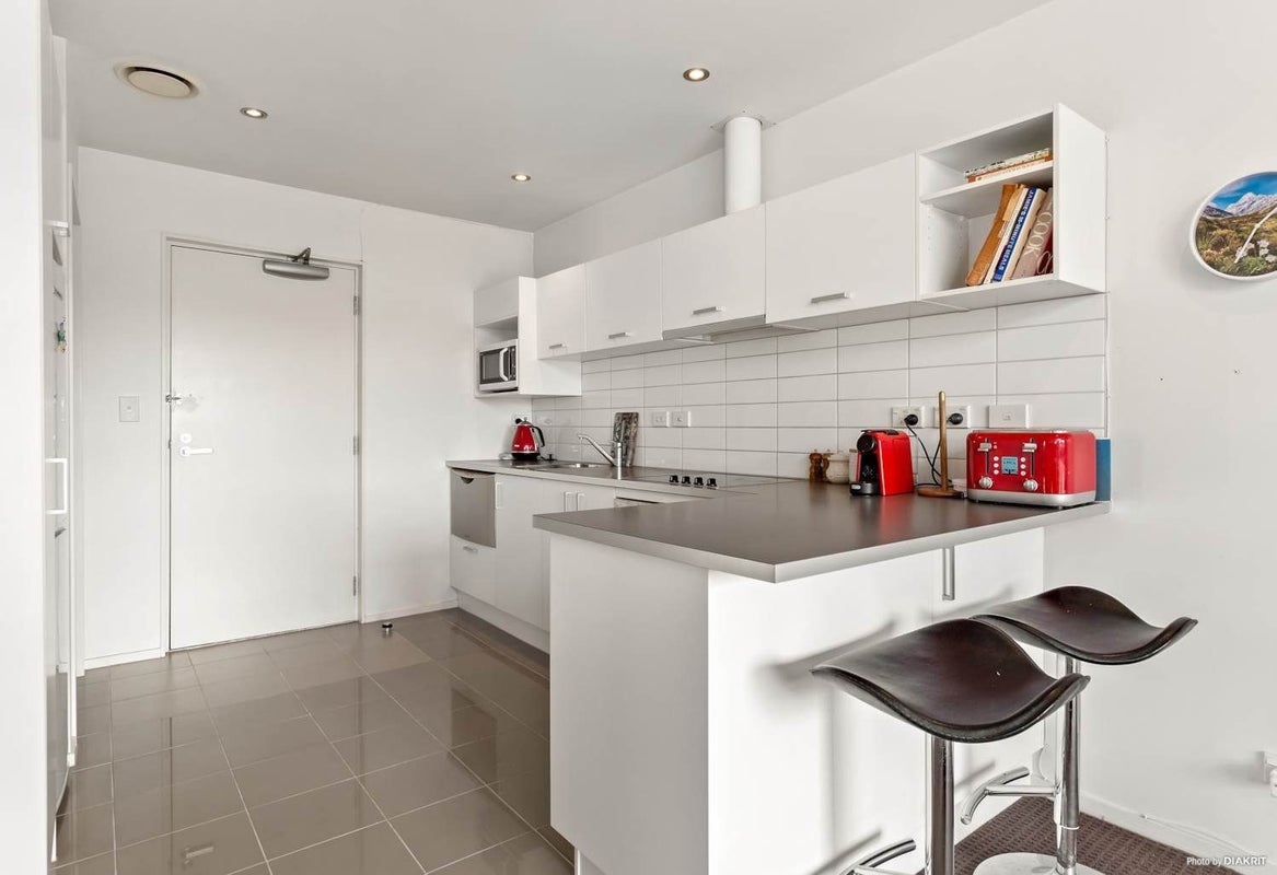 13B/60 Masons Road, Oteha, Auckland - Carousel 2