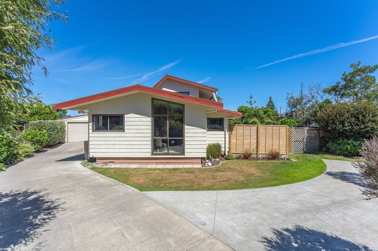 91 Atkinson Avenue, Otaki Beach, Otaki - Carousel 2