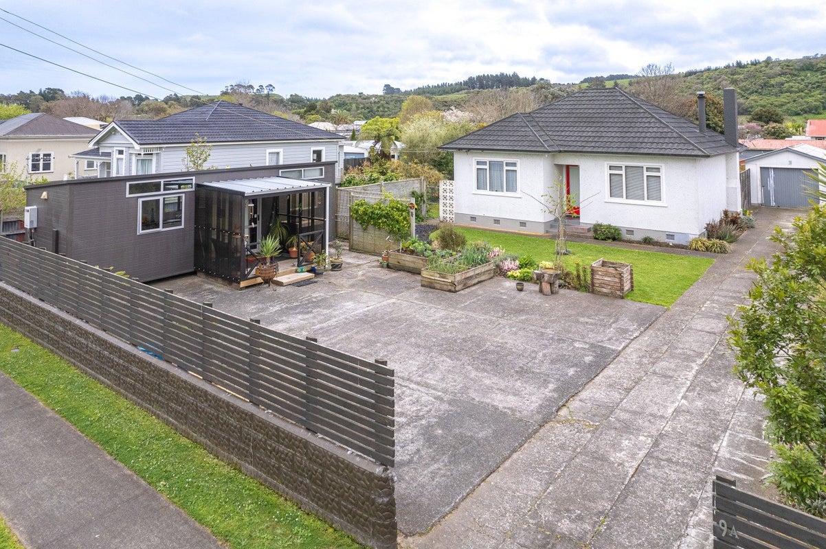 9A Bute Place, Aramoho, Whanganui - Carousel 1