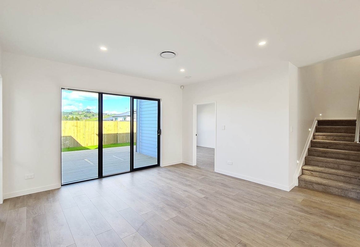 6 Ascent Street, Flat Bush, Auckland - Carousel 2