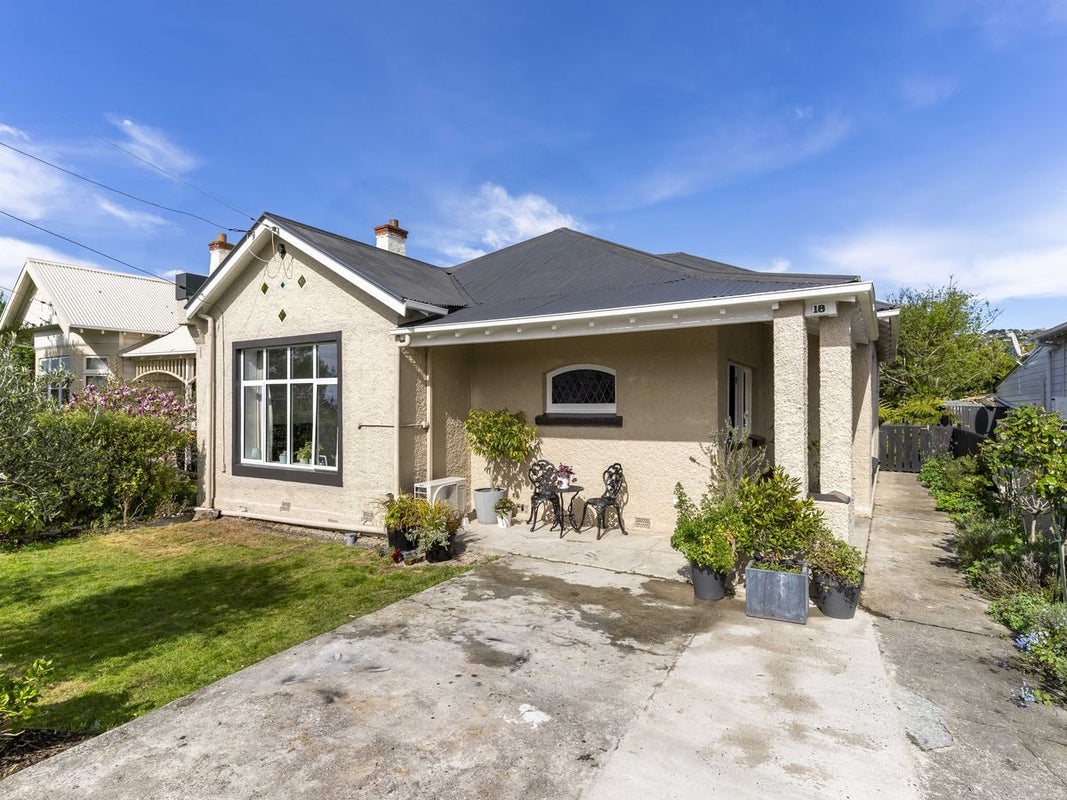 18 Alma Street, Saint Kilda, Dunedin - Carousel 1