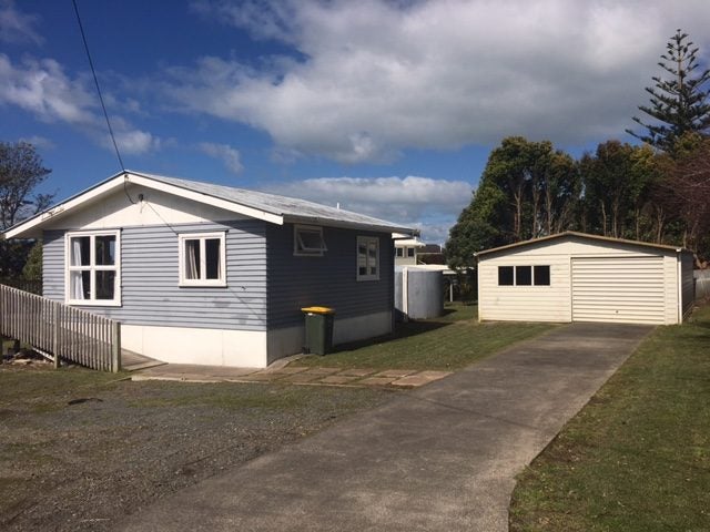 38 SHAKESPEAR RD, Army Bay, Whangaparaoa - Carousel 1