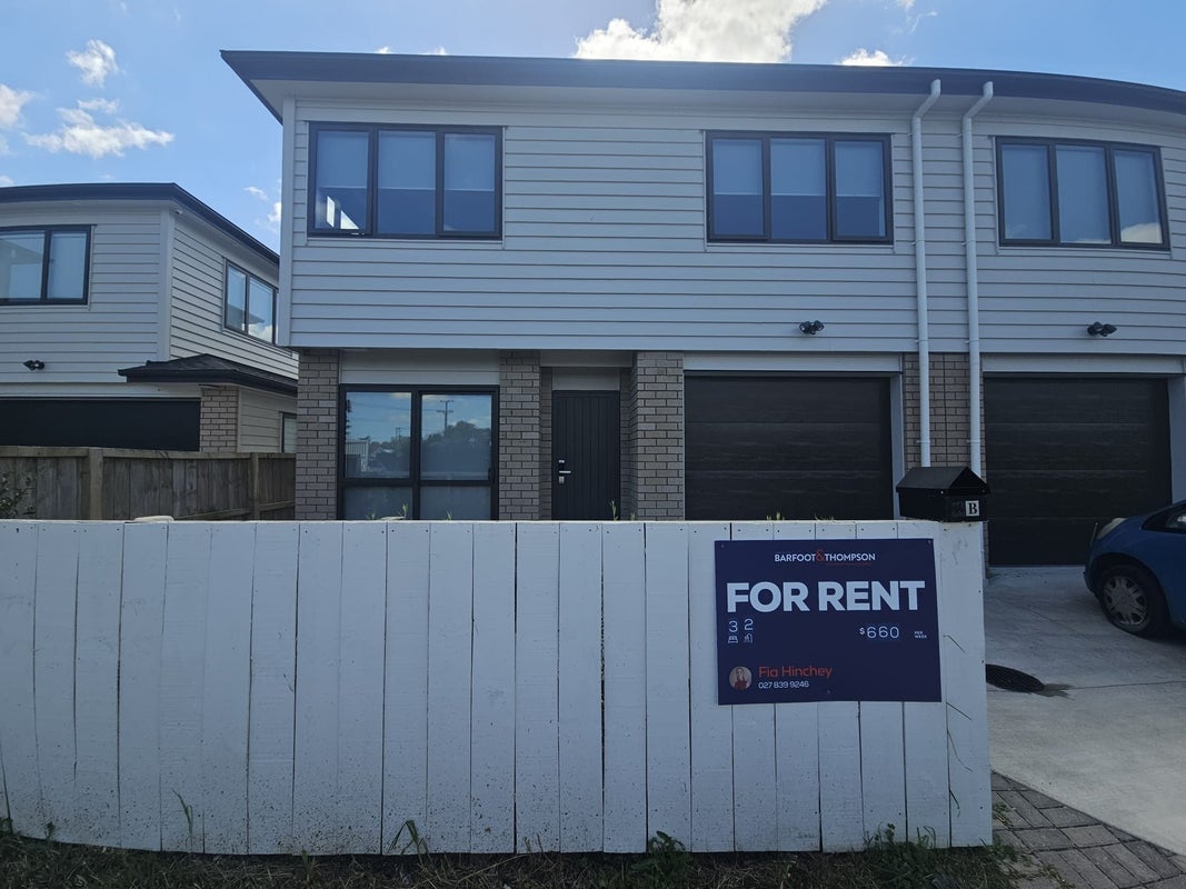 2B Kelvin Road, Papakura, Papakura - Carousel 16
