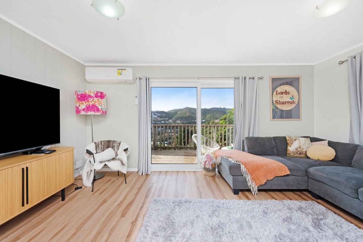 1/107 Allington Road, Karori, Wellington - Carousel 2