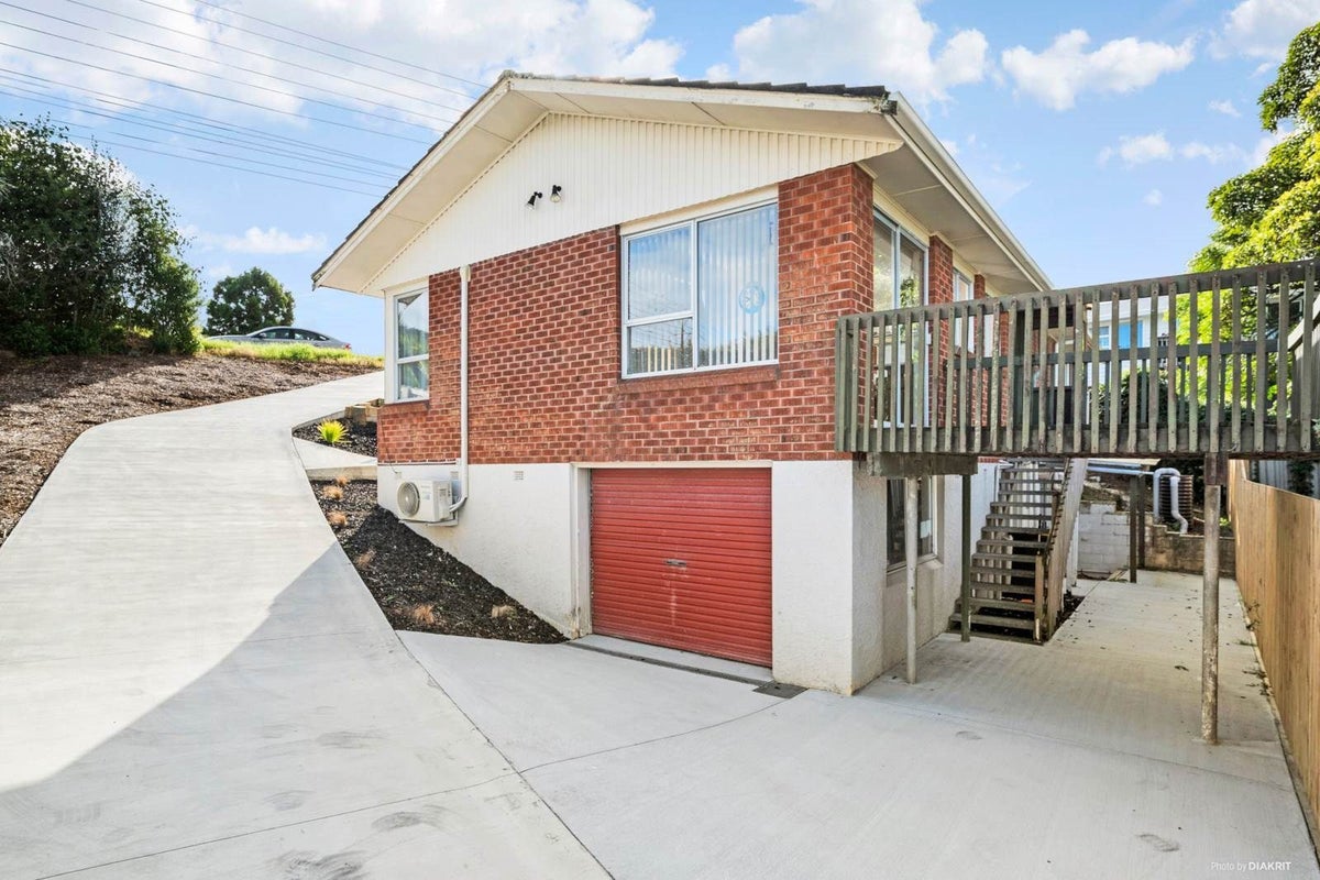 221 Eskdale Road, Birkenhead, Auckland - Carousel 2