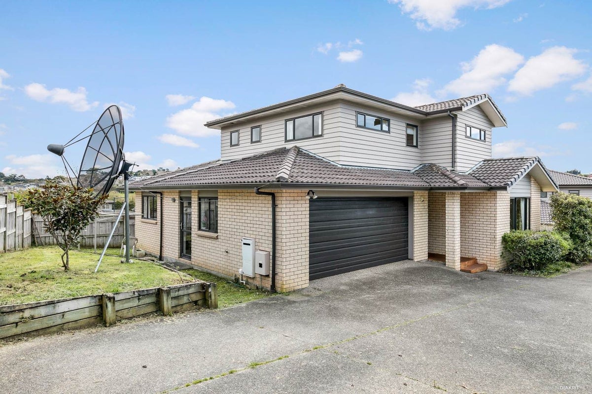 8 Andersons Road, Oteha, Auckland - Carousel 2
