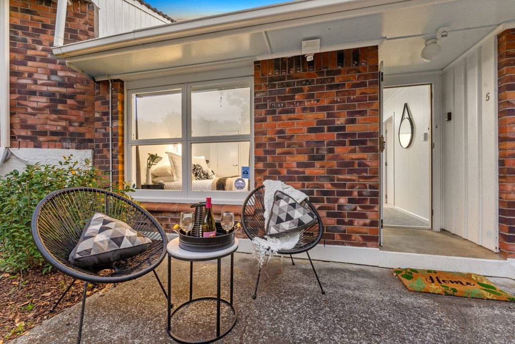 5/5 Edison Place, Kohimarama, Auckland - Carousel 2