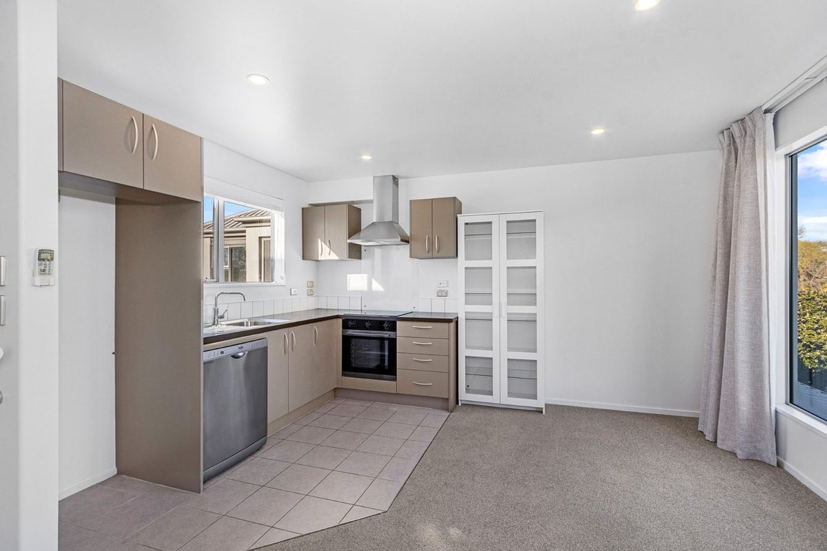 3//12 HEYWOOD TERRACE, Richmond, Christchurch - Carousel 2