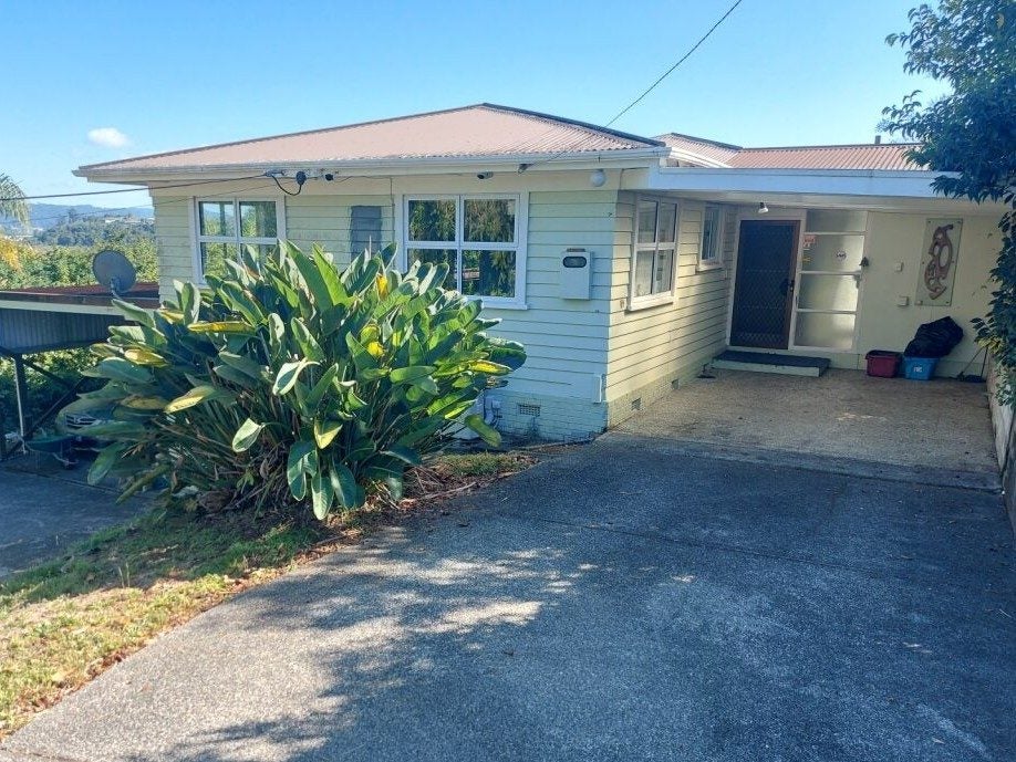 12 Pine Park Road, Onerahi, Whangarei - Carousel 2