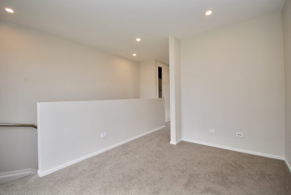 41D Camelot Place, Glenfield, Auckland - Carousel 10