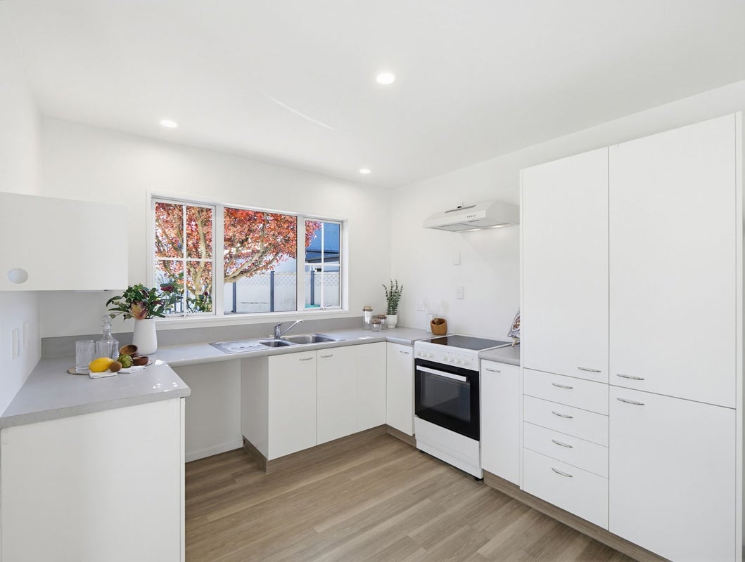 4/55 Parade Court, Addington, Christchurch - Carousel 2