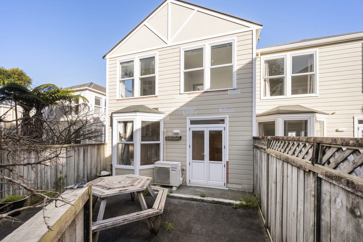 10/259 The Terrace, Te Aro, Wellington - Carousel 2