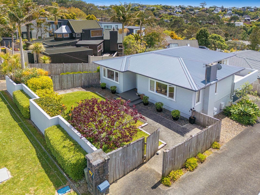 67 Sunrise Avenue, Murrays Bay, Auckland - Carousel 2