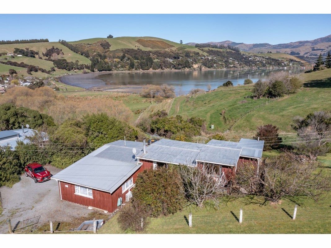 6640 Christchurch Akaroa Road, Takamatua, Akaroa - Carousel 1