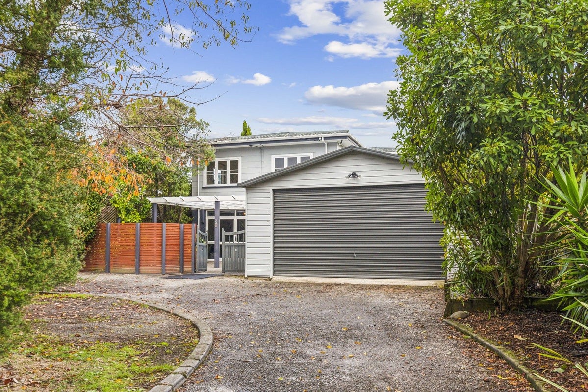 17 Rimu Road, Raumati Beach, Paraparaumu - Carousel 1