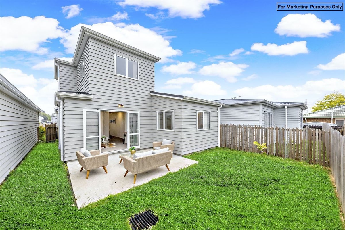 27 Divide Loop, Takanini, Auckland - Carousel 2