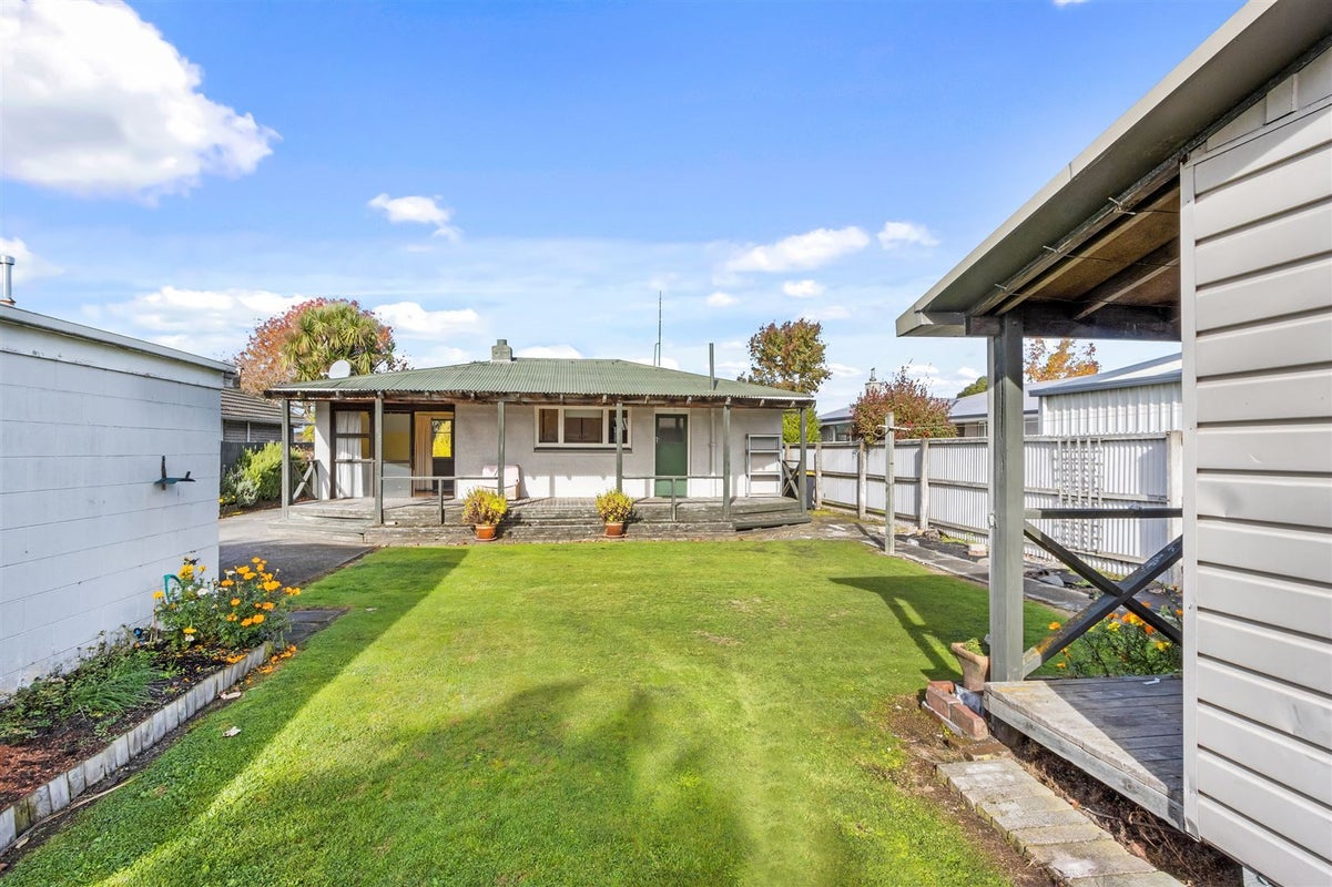 16 Glencoe Street, Burnside, Christchurch - Carousel 1
