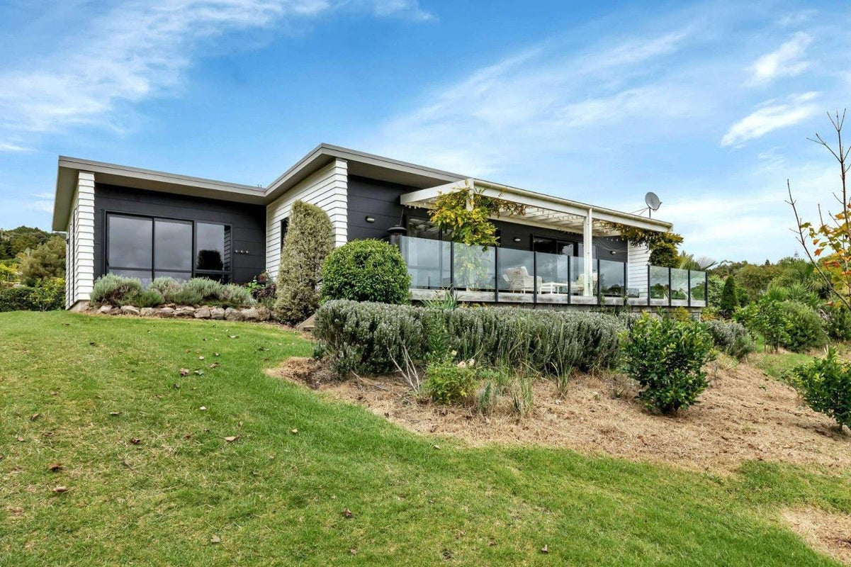20 Bagara Lane, Whangarei - Carousel 1