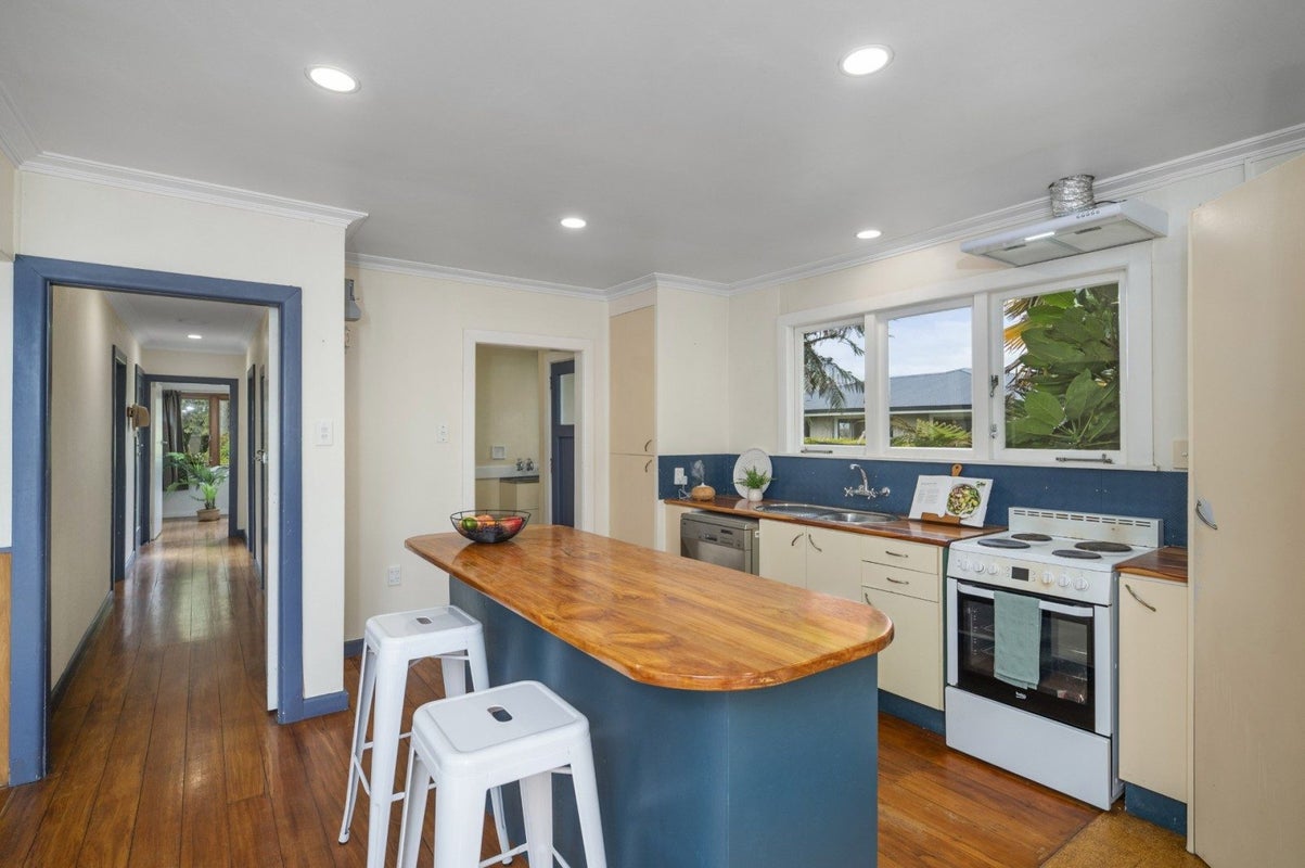 23 Goods Road, Otumoetai, Tauranga, Bay Of Plenty - Carousel 2