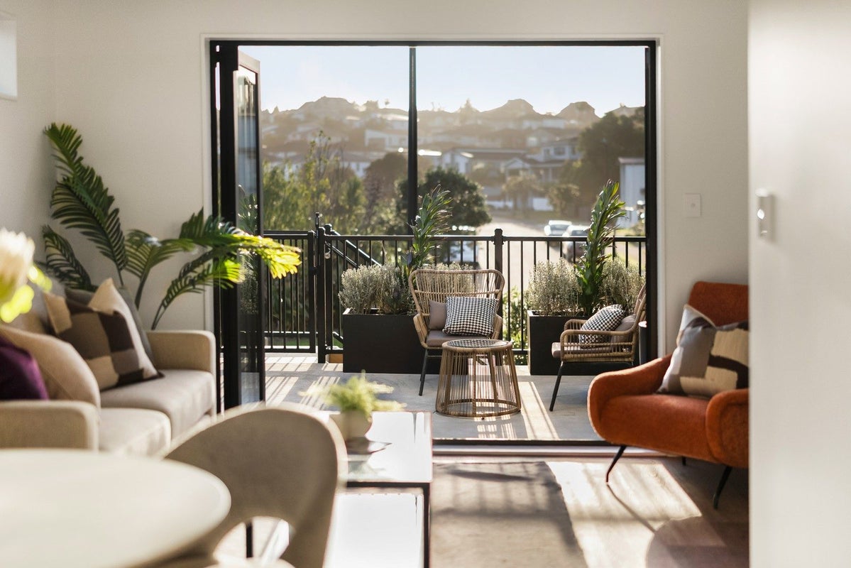 13/10 Ngaroma House Drive, Hobsonville, Auckland - Carousel 1