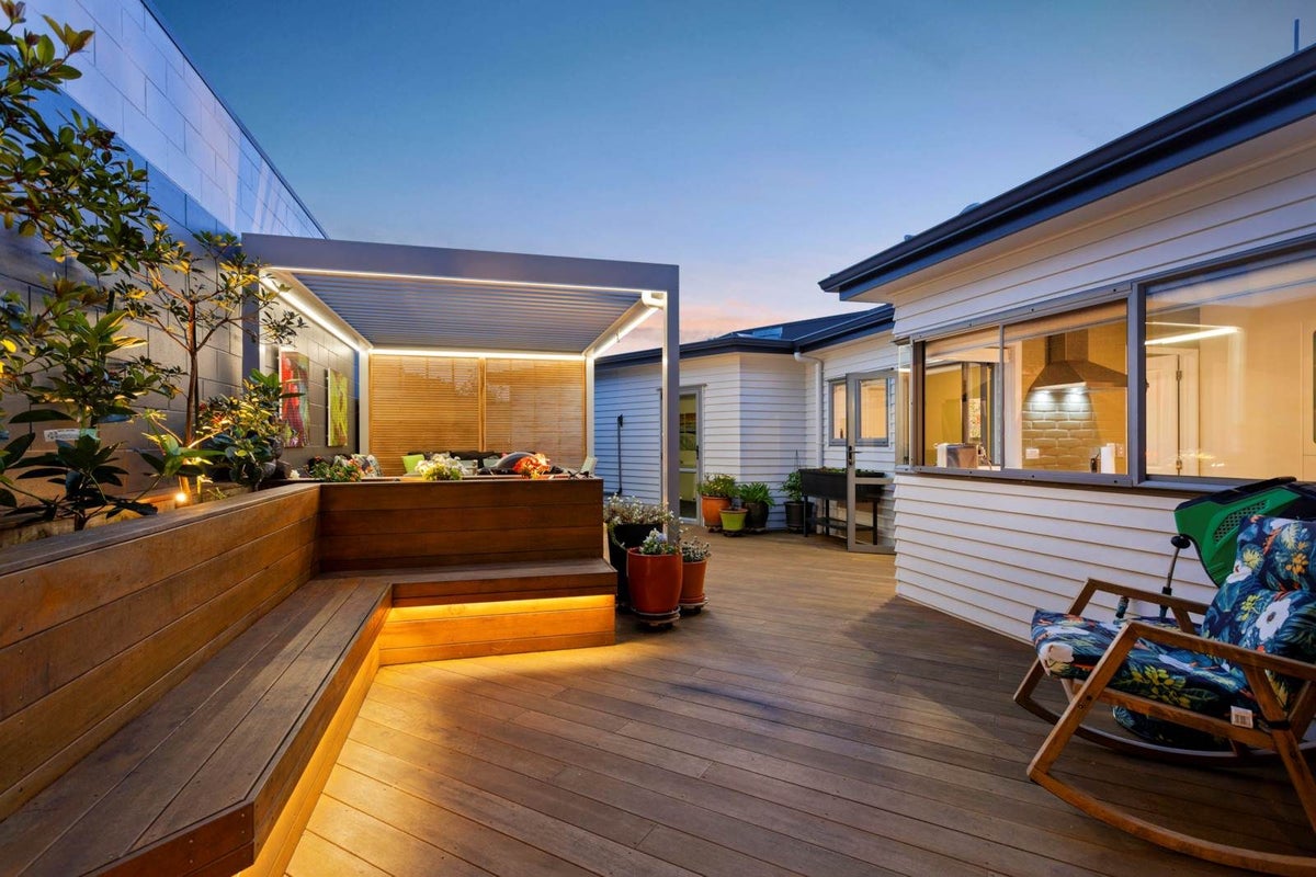 6 Rhone Avenue, Te Atatu Peninsula, Waitakere City, Auckland - Carousel 2