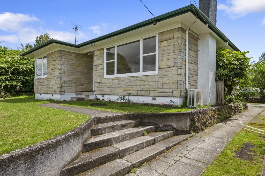 45 Mount View Drive, Mangakakahi, Rotorua - Carousel 1